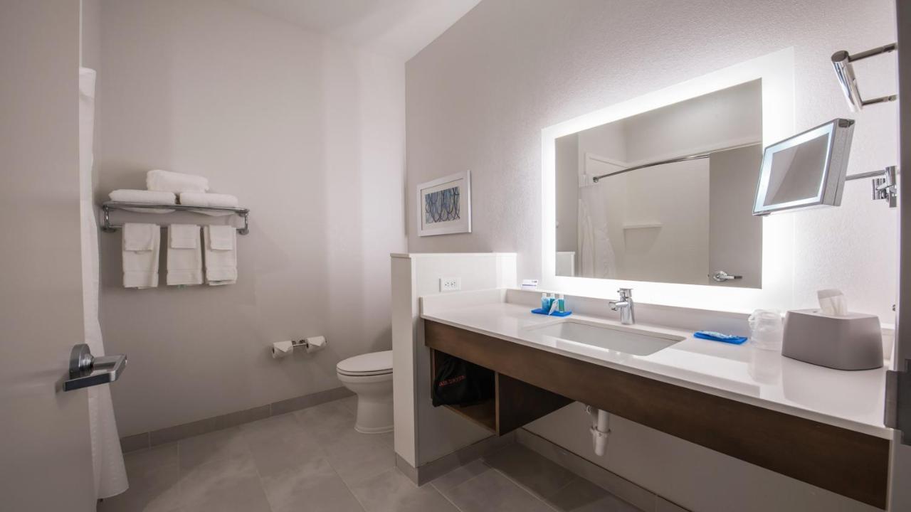 Holiday Inn Express & Suites - Dripping Springs - Austin Area By Ihg Экстерьер фото